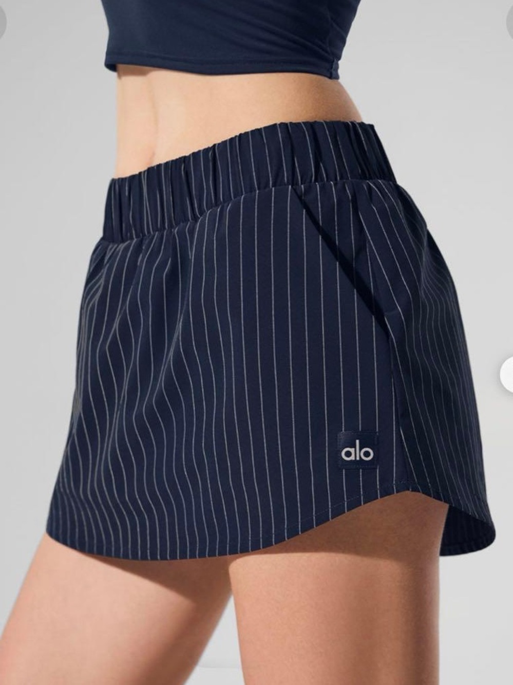 Alo Yoga Pinstripe daylight navy blue mini skirt size XS NWOT